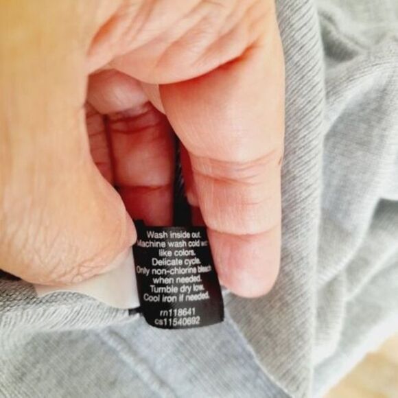 LANE BRYANT Double V-neck Pullover Contemporary Transitional Sweater sz: 18/20 - Picture 8 of 8